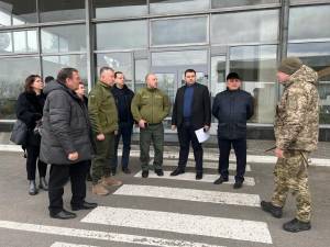 Flutur a discutat cu guvernatorul regiunii Cernăuți despre modalitatile de trimitere a jutoarelor umanitare pentru cetățenii din Ucraina
