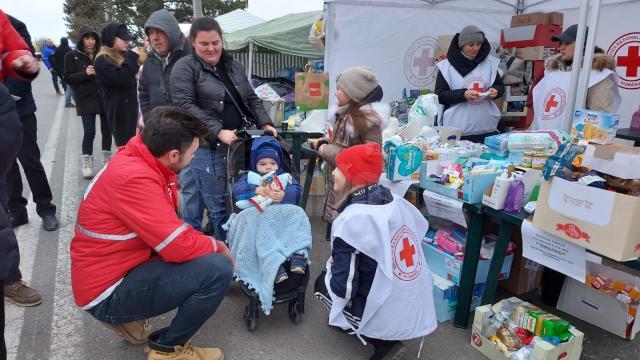 Crucea Roșie Suceava sprijină refugiații din Ucraina