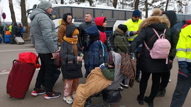 Peste 8200 de oameni au intrat în România pe la Siret, dintre care peste 5800 sunt ucraineni, în ziua de 1 martie