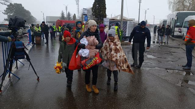 Refugiații care ajung la noi din Ucraina primesc o mână de ajutor și din partea Colegiului Farmaciștilor din România