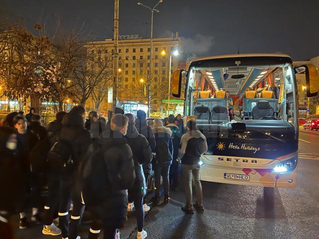 Transport gratuit asigurat de agenția Hello Holidays refugiaților din Ucraina