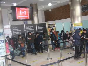 400 de studenți indieni refugiați din Ucraina au fost repatriați de pe Aeroportul „Ștefan cel Mare” Suceava