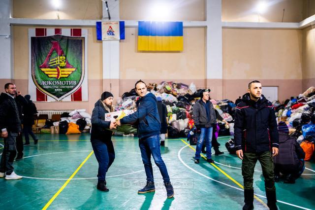 Un al treilea transport cu ajutoare umanitare din Arhiepiscopia Sucevei și Rădăuților a ajuns aseară în Ucraina
