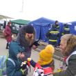 Rebeca a impărțit neobosită jucării copiilor ucraineni refugiați de război