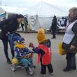 Rebeca a împărțit neobosită jucării copiilor ucraineni refugiați de război