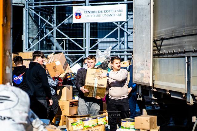 Seminariștii suceveni se implică în acțiunile de sprijinire a refugiaților ucraineni. Foto Arhiepiscopia Sucevei și Rădăuților