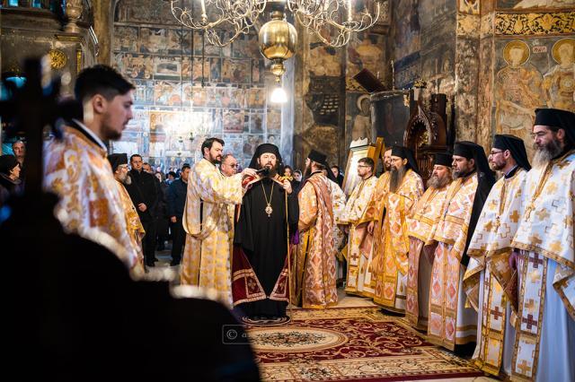 Olimpicii competițiilor de religie, premiați în a doua duminică a Postului Mare, la Mănăstirea „Sfântul Ioan cel Nou de la Suceava”