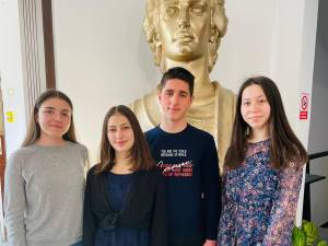 Elevi de la Colegiul Național „Mihai Eminescu” Suceava, calificați la olimpiadele naționale