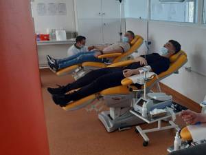 Elevi de la Colegiul „Mihai Băcescu” Fălticeni au donat sânge