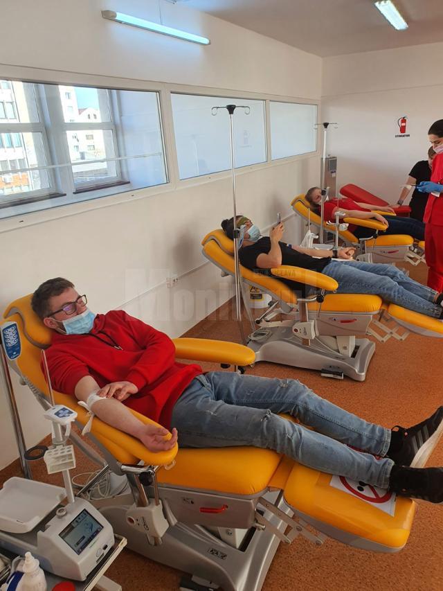Elevi de la Colegiul Tehnic „Mihai Băcescu” Fălticeni au donat sânge în trei campanii, de la începutul anului școlar