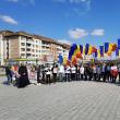 Mesaje antiavort și tineri cu drapelul național, la „Marșul pentru viață”, în centrul Sucevei