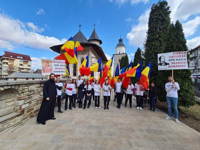 E minunat să trăiești cu Dumnezeu în suflet și să te ostenești, după putere, să fii pe plac lui Dumnezeu și oamenilor.