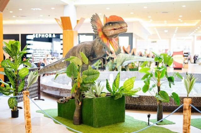 Ultimul weekend în care puteți să vizitați „Lumea Dinozaurilor” de la Iulius Mall Suceava