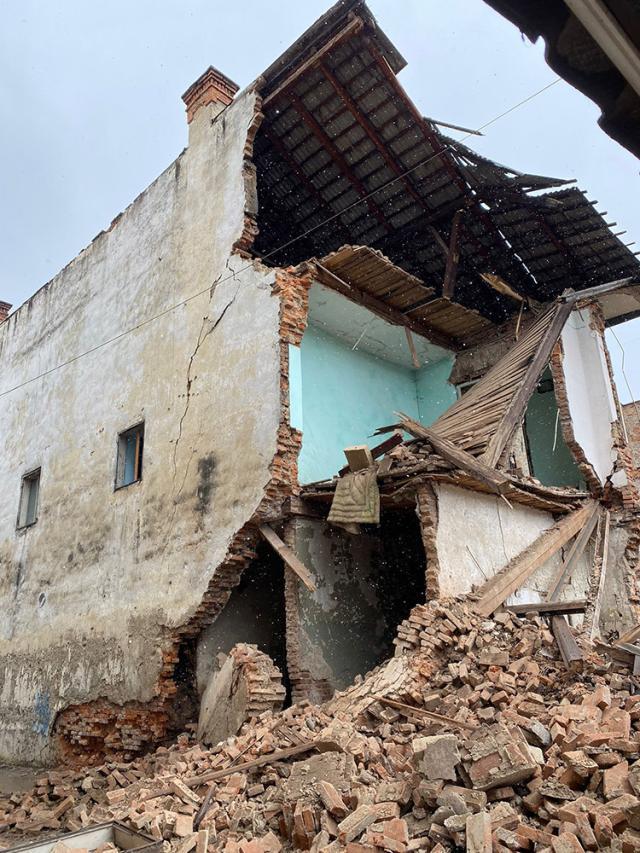 Clădirea de pe str. Mihai Eminescu. Foto: Radio Dorna