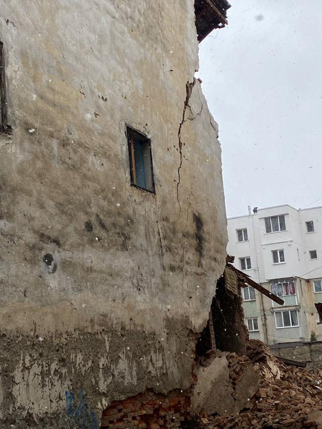 Clădirea de pe str. Mihai Eminescu. Foto: Radio Dorna