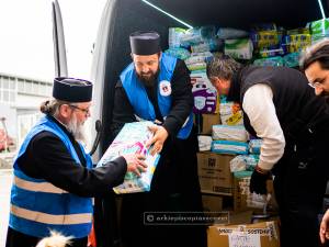 Peste 50 de tone de produse colectate în Arhiepiscopia Sucevei și Rădăuților au ajuns în Ucraina