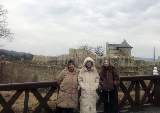 Ucrainence la Cetatea de Scaun Sursa FB Cetatea de Scaun a Sucevei