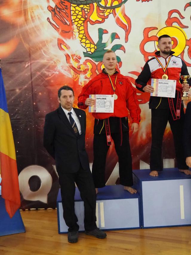 Cinci medalii obţinute de sportivii de la Kim Long Dao Fălticeni la Campionatul Naţional de Qwan Ki Do – Juniori, Seniori şi Veterani