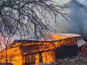 Pagube de 150.000 de lei în urma unui incendiu la Sadova