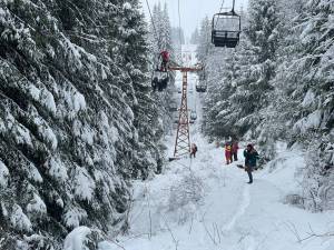 Persoane blocate după o defecțiune la Telescaunul Vatra Dornei