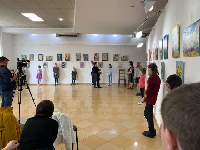 Copii și icoane. Flori sub Lumina Învierii