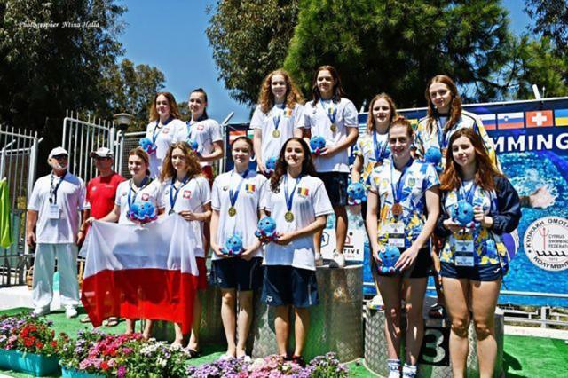 Locul 1 – 400 m mixt echipe feminin – Romania