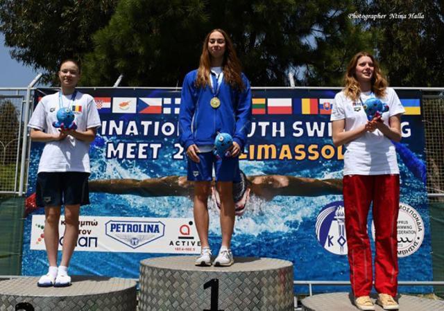 Locul 2 – 100 m spate feminin – Aissia Claudia Prisecariu