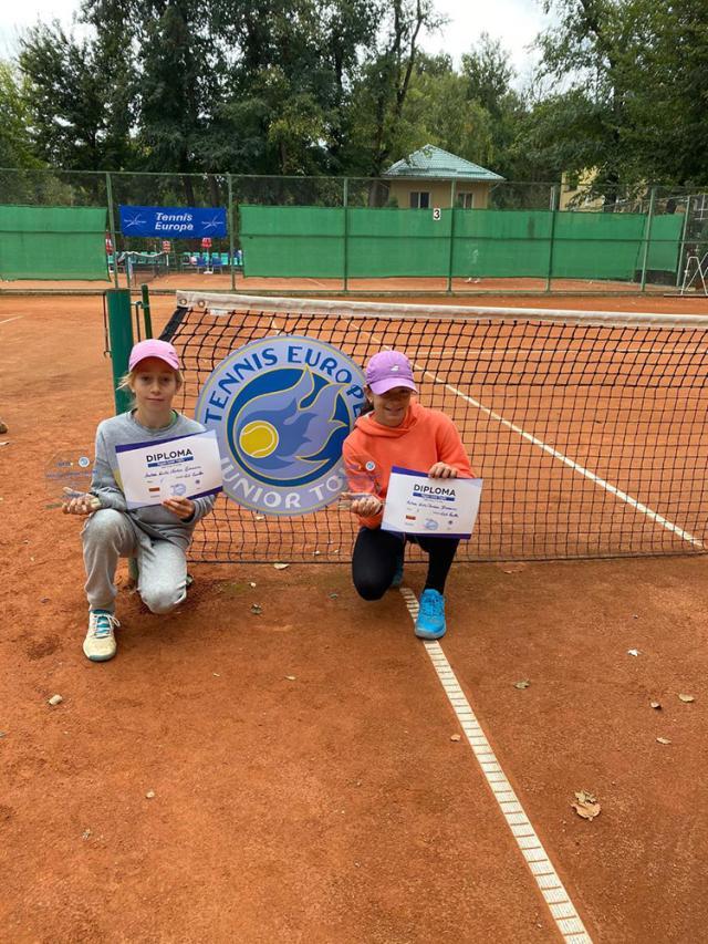 Teodora Sfîrnăciuc, în semifinalele Tennis Europe la simplu şi la dublu