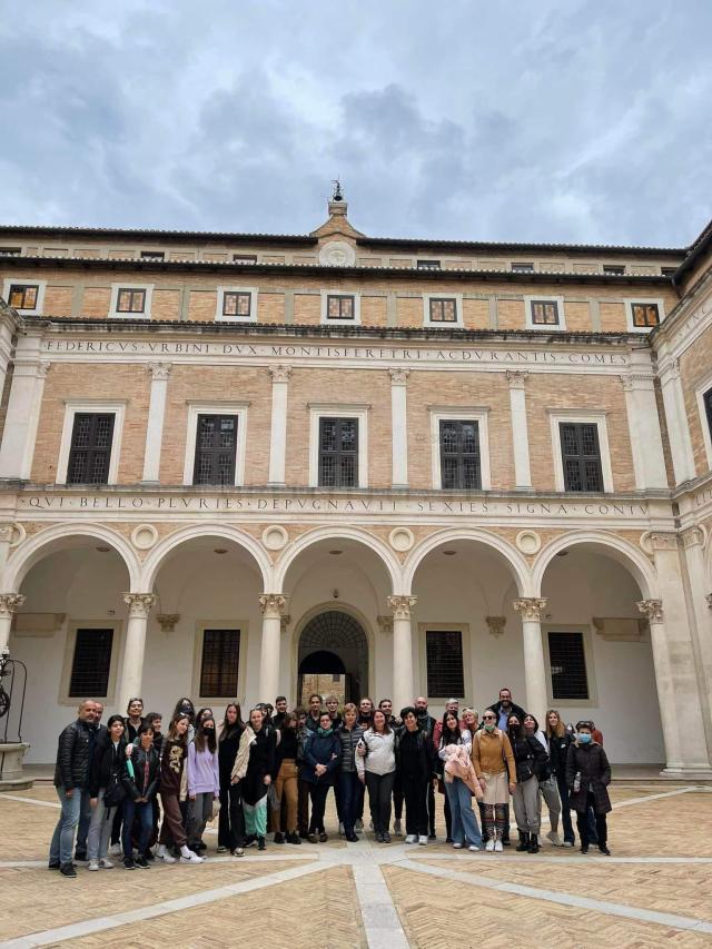 Schimb de experiență în Italia pentru elevi și profesori de la Colegiul de Artă „Ciprian Porumbescu” Suceava
