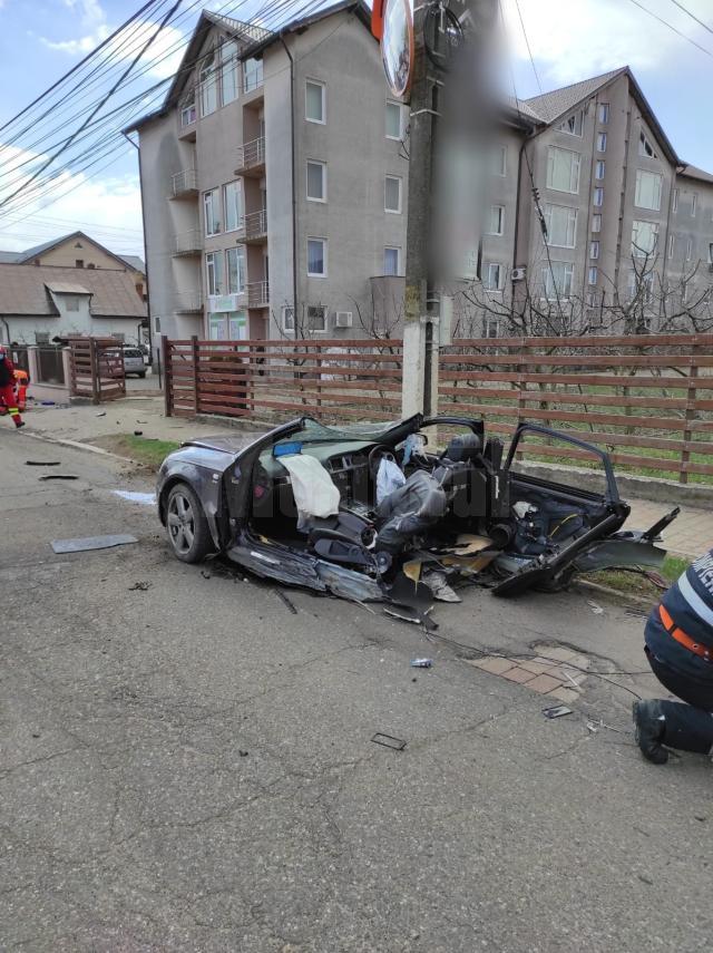 O persoană a murit, iar alte două sunt rănite grav, într-un accident la Rădăuți