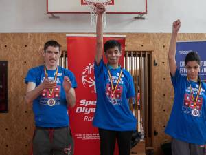 „Campionatul de Fitness și Zâmbete” pentru copii și tineri cu și fără dizabilități intelectuale, la Gura Humorului