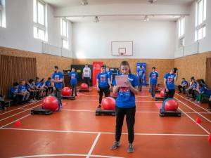 „Campionatul de Fitness și Zâmbete” pentru copii și tineri cu și fără dizabilități intelectuale, la Gura Humorului
