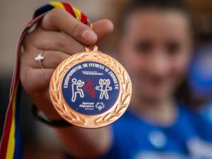 „Campionatul de Fitness și Zâmbete” pentru copii și tineri cu și fără dizabilități intelectuale, la Gura Humorului