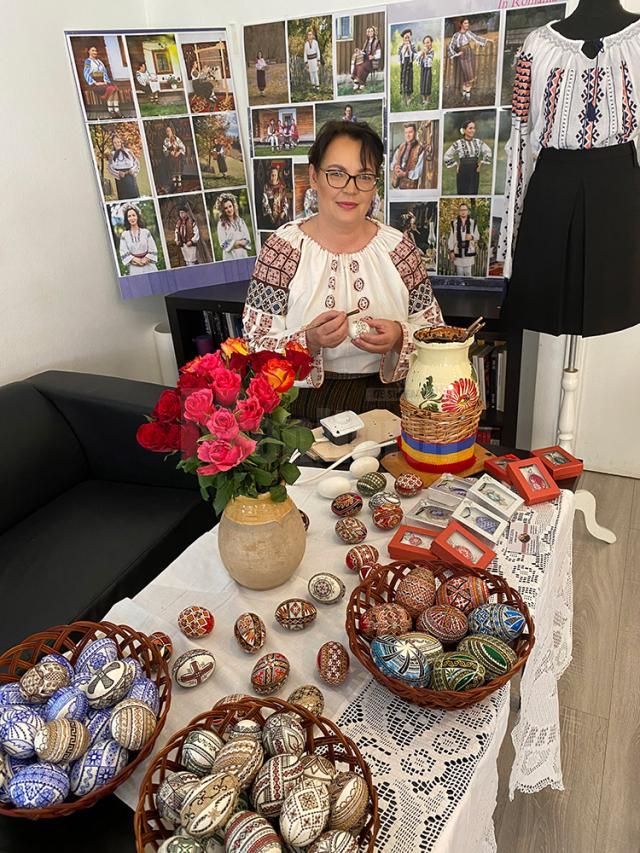 Elena, Paula și Paul Torac din Brodina, „ambasadorii” tradițiilor bucovinene, la Bruxelles