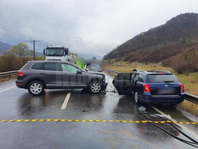 Accidentul rutier care s-a produs sâmbătă după-amiază între Gura Humorului și Bucșoaia