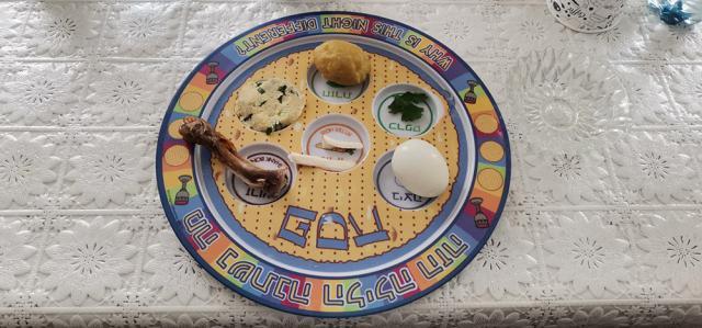 Paștele evreiesc din acest an, la Suceava, marcat de prezența unui număr mare de copii la tradiționala cină de Seder