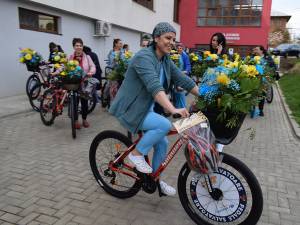 Asociaţia Pastel şi Carrefour au oferit marţi 31 de biciclete pentru cadre medicale de la Spitalul Municipal Fălticeni