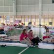 Refugiați de război din Ucraina cazați în sala de sport de la Dumbrăveni