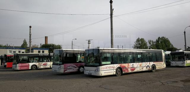 O parte dintre autobuzele Irisbus_iveco folosite acum de TPL ar putea ajunge ca ajutoare la Cernauți
