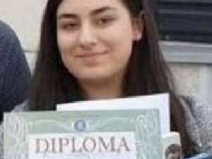 Eleva Simina Teodora Buculei, de la Colegiul „Nicu Gane” Fălticeni, a obținut Locul I la faza națională a Olimpiadei de istorie