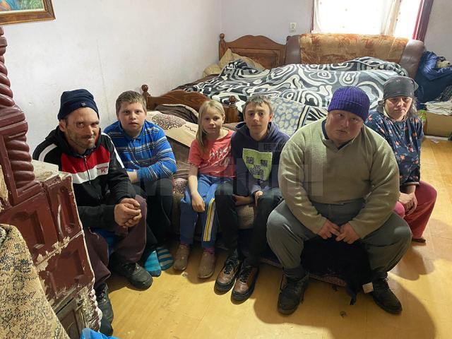 Sute de familii au beneficiat de acțiunea ”Coșul de Paște” a Asociației ”Bucovina Civică”