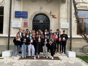 Activități de promovare a lecturii la Colegiul „Eudoxiu Hurmuzachi” și la Școala „Bogdan Vodă” Rădăuți