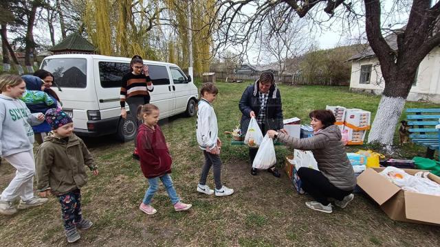 Paște pe timp de război, alături de refugiații din Cernăuți - Ucraina