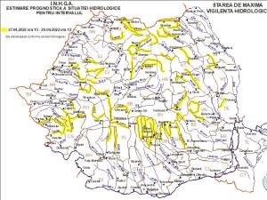 Cod galben de inundații și scurgeri de pe versanți valabil până vineri la amiază pe râurile Suceava, Bistrița și Moldova