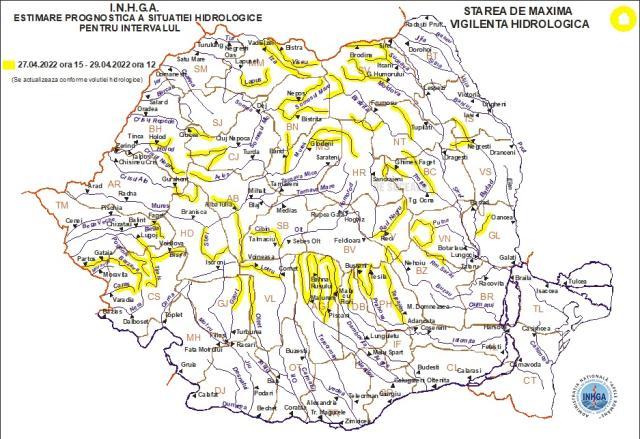 Cod galben de inundații și scurgeri de pe versanți valabil până vineri la amiază pe râurile Suceava, Bistrița și Moldova