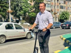 Viceprimarul Lucian Harșovschi a anunțat începerea sezonului de închiriere a trotinetelor electrice