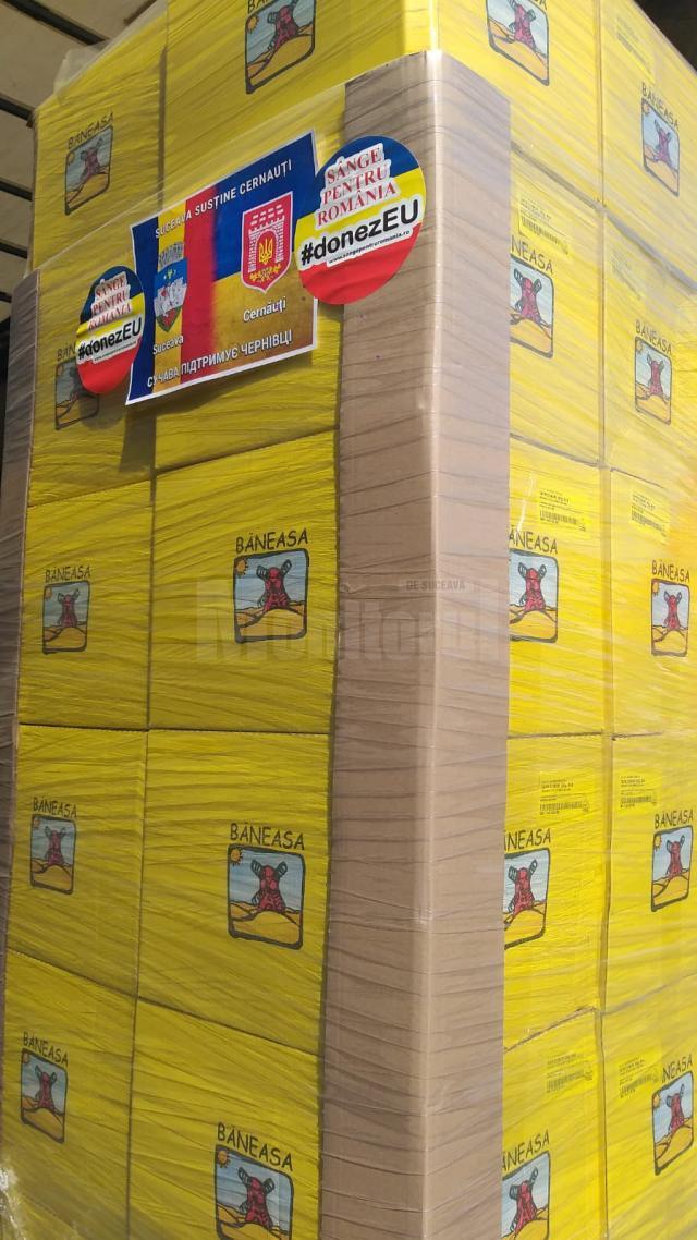 Un nou transport, cu patru tone de produse alimentare, a plecat joi de la Suceava la Cernăuți