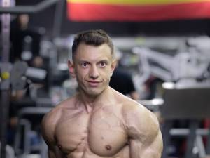 Sportivul sucevean Andrei Cîmpan (21 de ani) a adus o medalie de aur României la Campionatul European de Culturism și Fitness