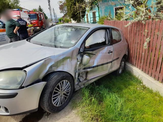 Un accident în care au fost implicate trei autoturisme s-a petrecut marți, în municipiul Rădăuți