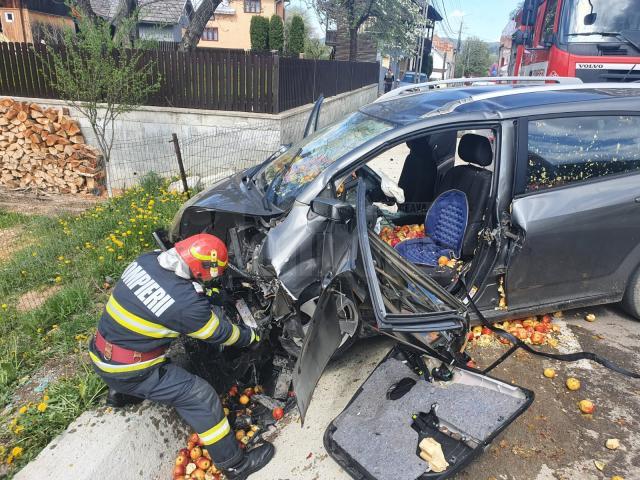 Accidentul cu doi răniți de la Frasin a fost provocat de șoferul care a intrat într-o balustradă